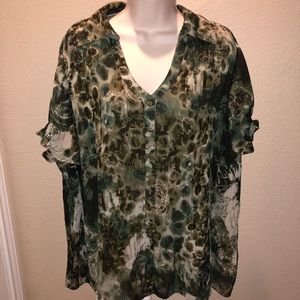 dressbarn - Beautiful Army Green & Tan Shirt